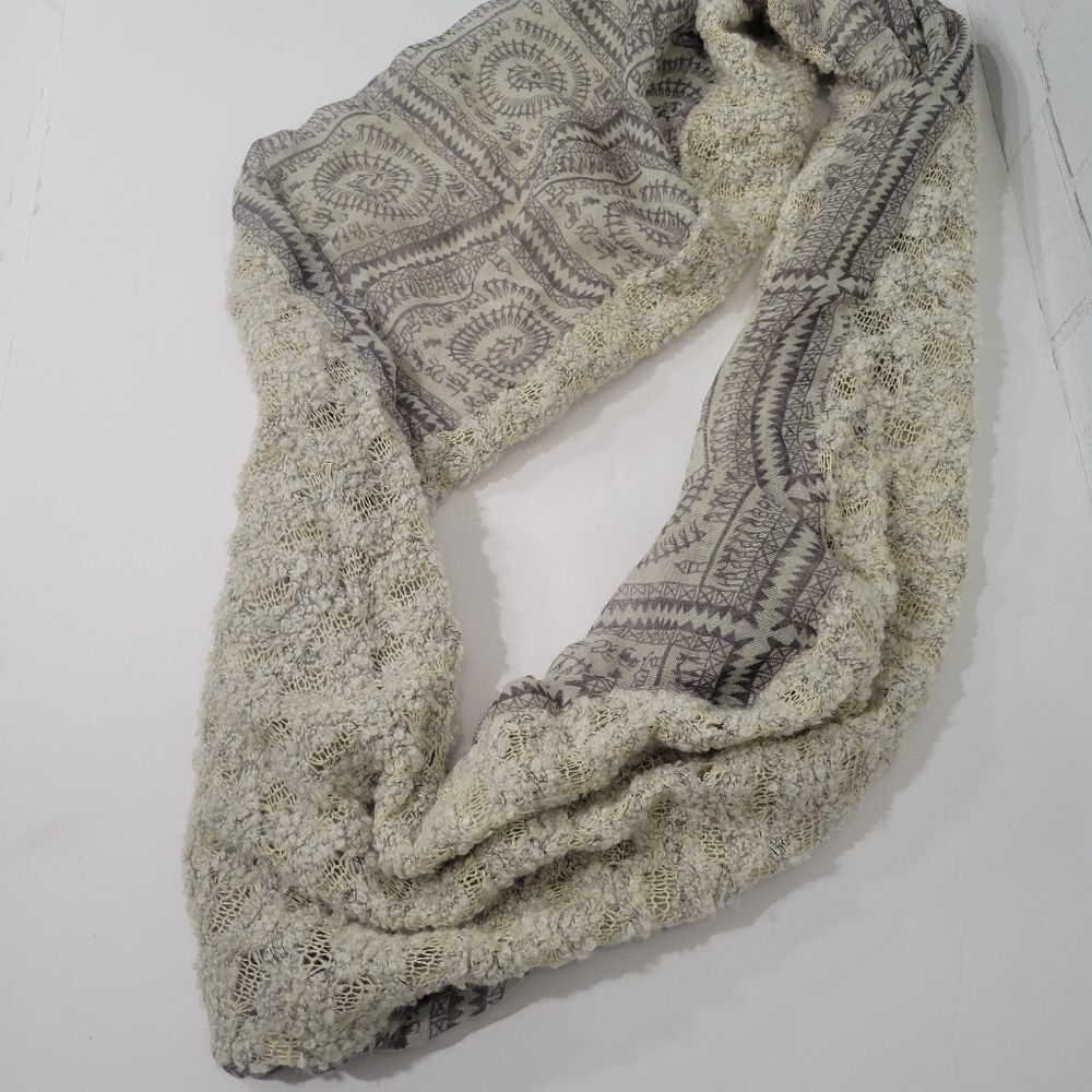 Cute‎ cream infinity scarf